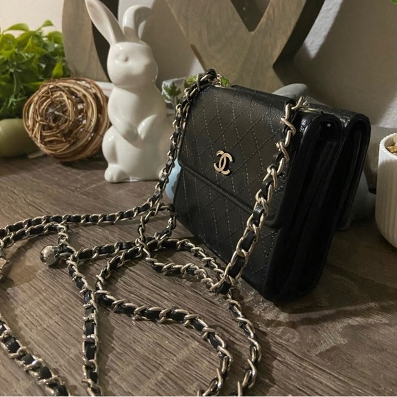 💣⛓️ Chanel Mini Pearl Crush Wallet on Chain Adjustable Waist Bag to Crossbody - Picture 4 of 13